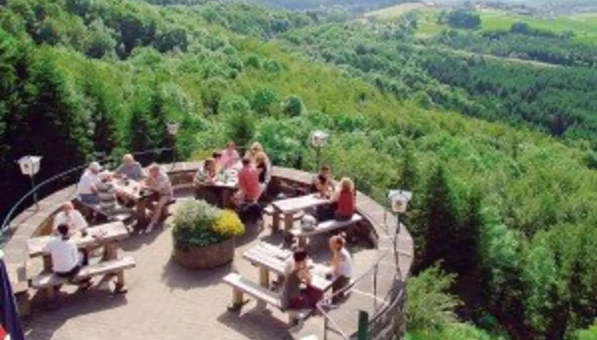 Enzianhütte, Rhön, Weiherberg, Sonnenterrasse | © DAV Fulda