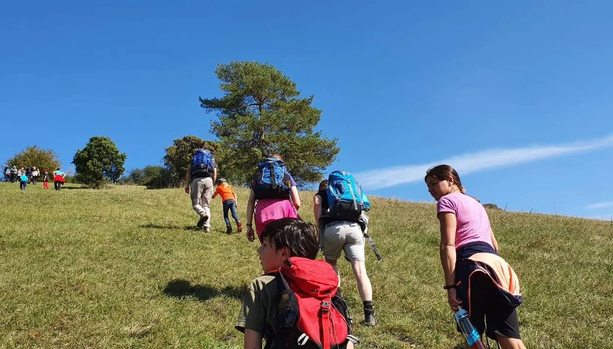 Familiengruppe Wanderung grünes Band 2020 | © DAV Fulda
