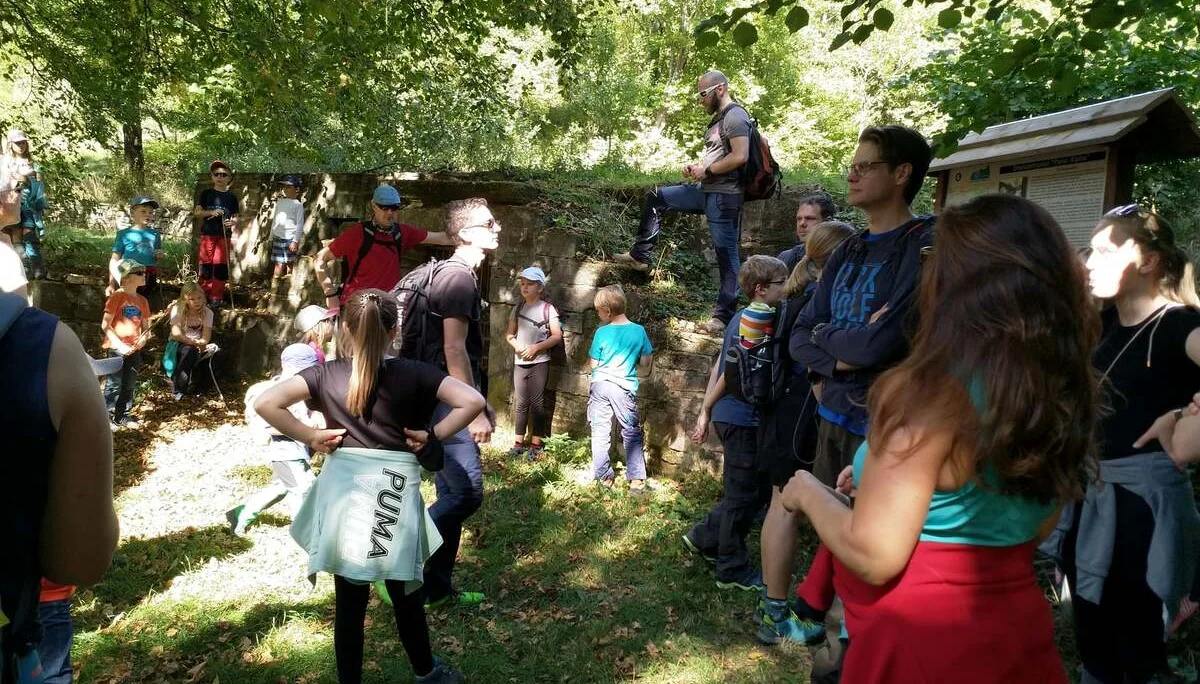 Familiengruppe Wanderung grünes Band 2020 | © DAV Fulda