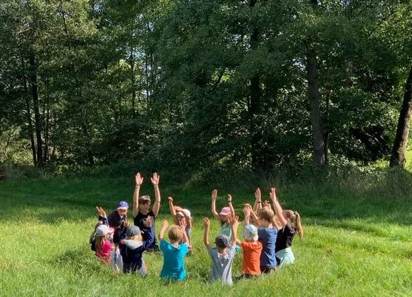 Familiengruppe Wanderung grünes Band 2020 | © DAV Fulda