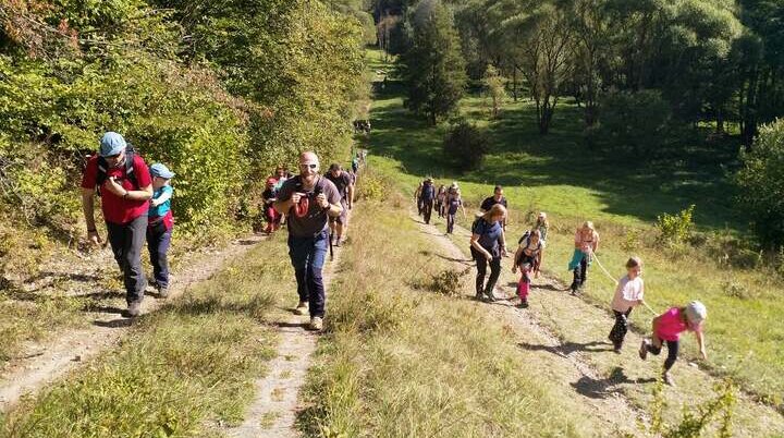 Familiengruppe Wanderung grünes Band 2020 | © DAV Fulda