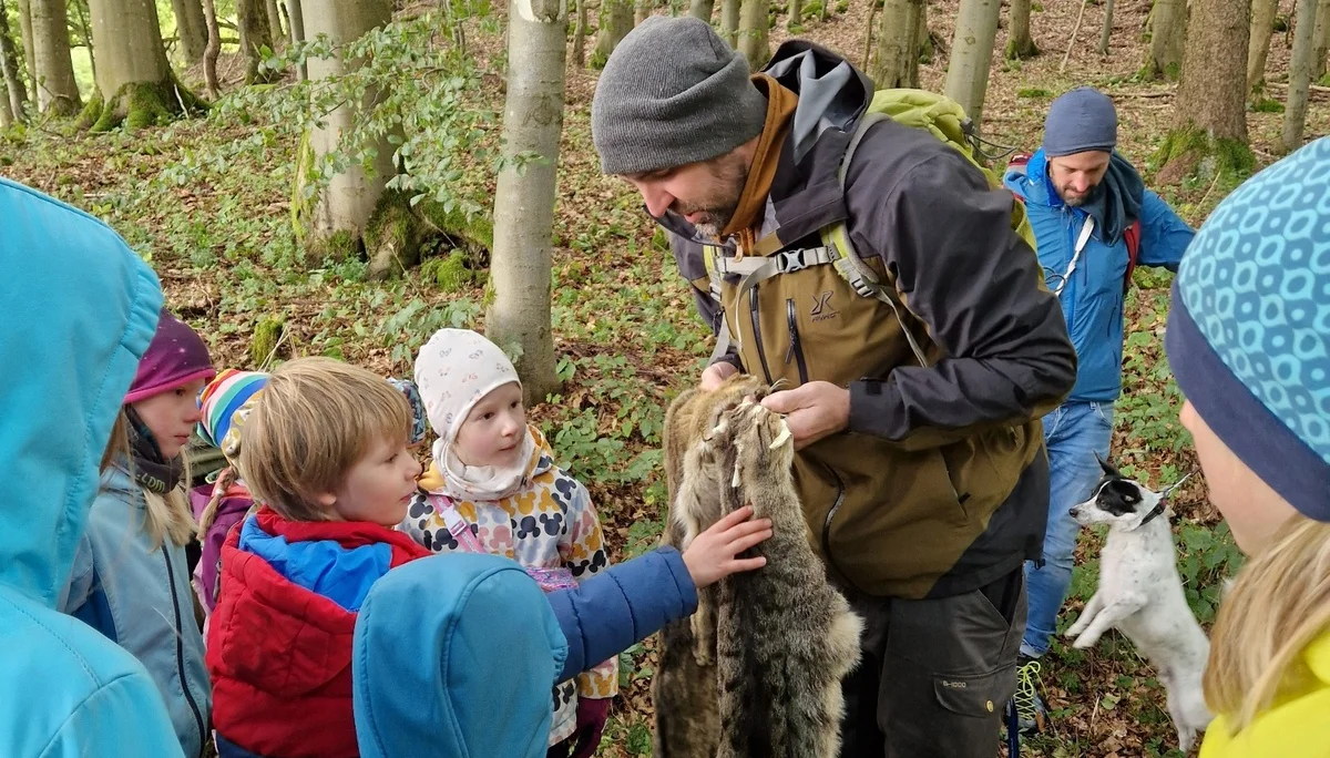 Unsere Familiengruppe unterwegs mit den Rhönrangern | © DAV Sektion Fulda