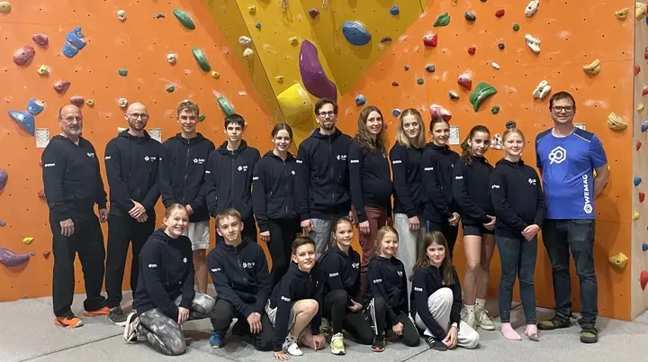 Jackenspende wemag Übergabe | © DAV Sektion Fulda