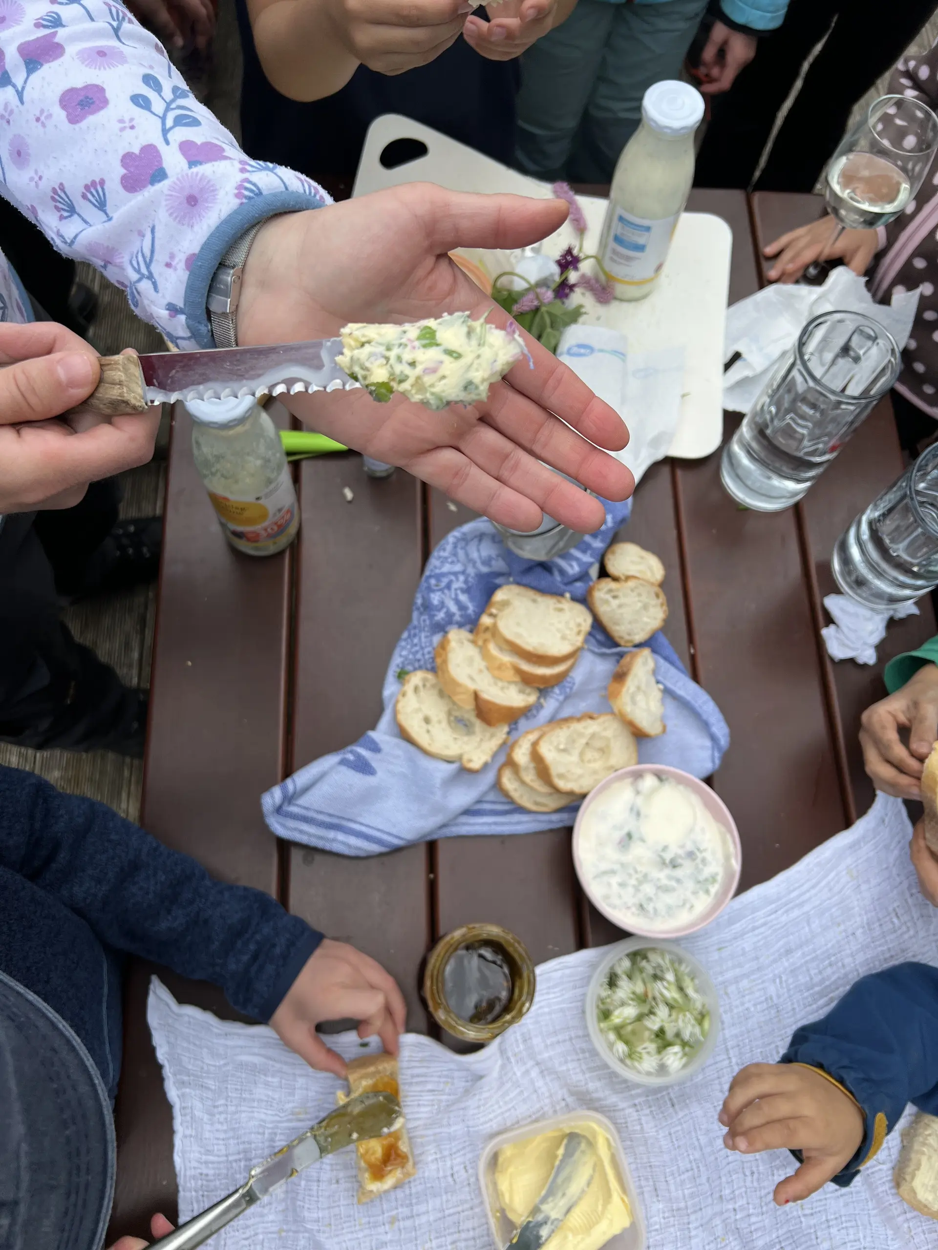 Familiengruppe Wildkräuterwanderung | © DAV Sektion Fulda