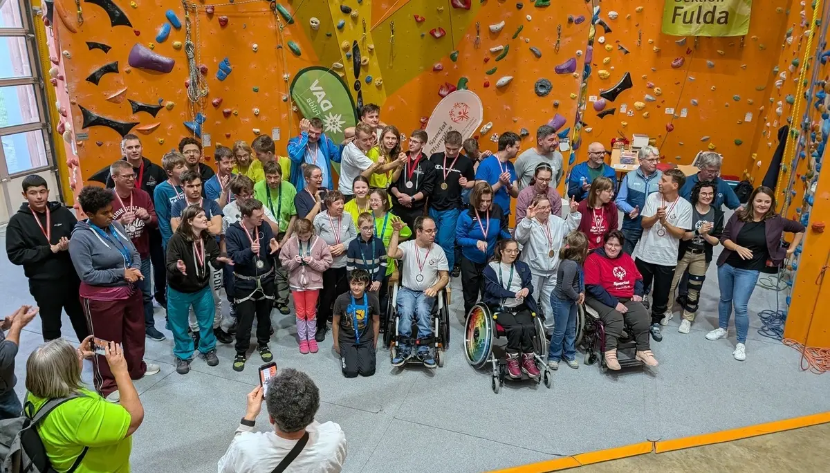 SODHE Kletterwettkampf_Gruppenbild Teilnehmende | © DAV Sektion Fulda